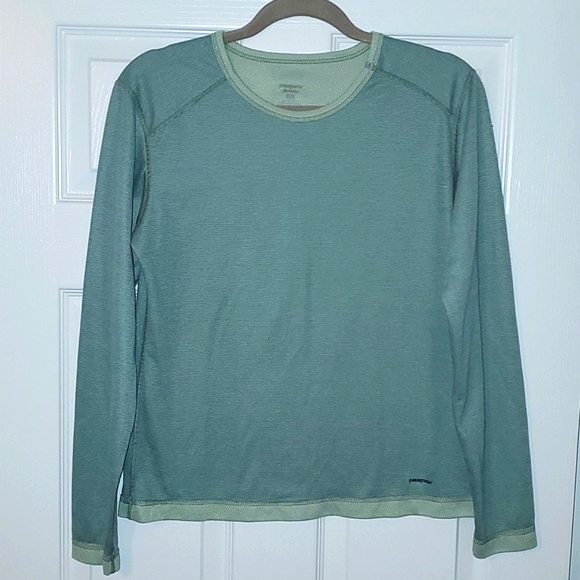 Patagonia Tops - Patagonia Capilene Base Layer Women's Size Medium